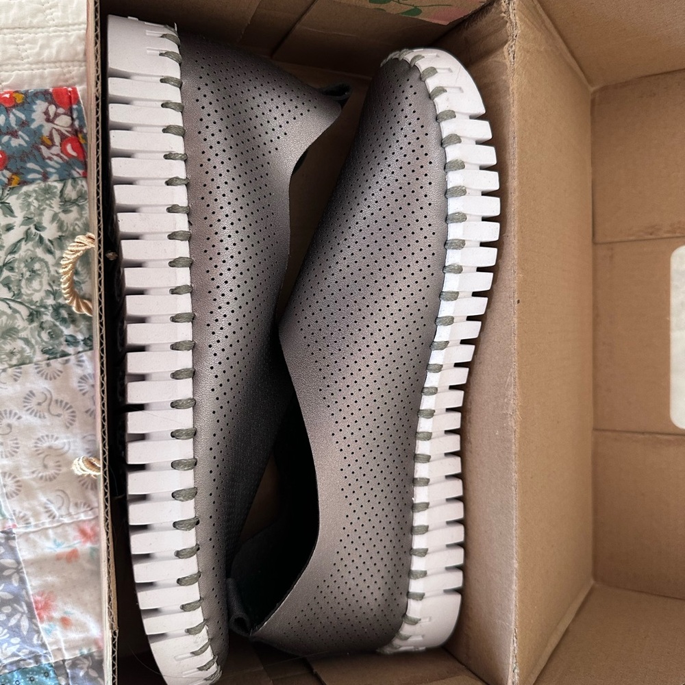 Ilse Jacobsen Perforated Slip-On Loafers in Gray with White Sole